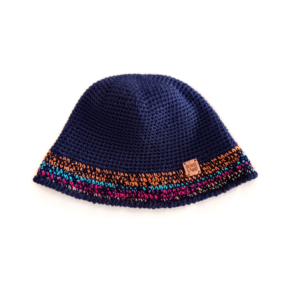 chapeu bucket hat crochet azul marinho detalhe multicolorido midnight horizon coastland streetwear